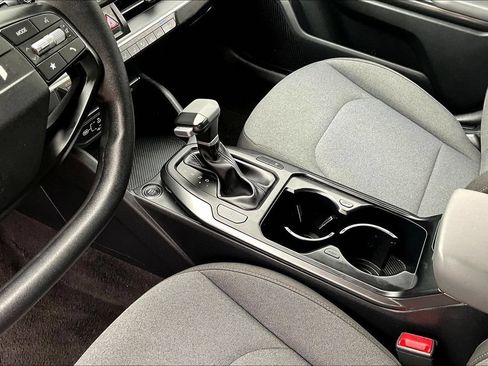 Used 2025 Kia K4 FWD image 19