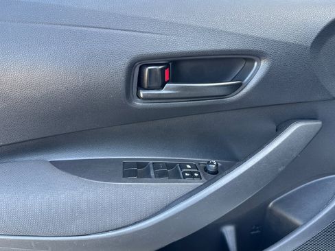 Used 2022 Toyota Corolla LE image 11