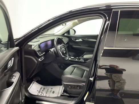 Used 2024 Buick Envision Preferred AWD/4WD image 2