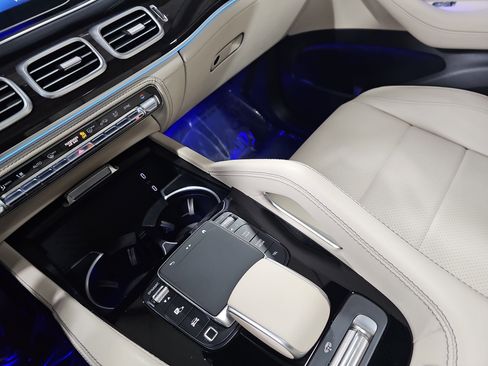 Certified 2025 Mercedes-Benz GLS 450 GLS 450 image 28