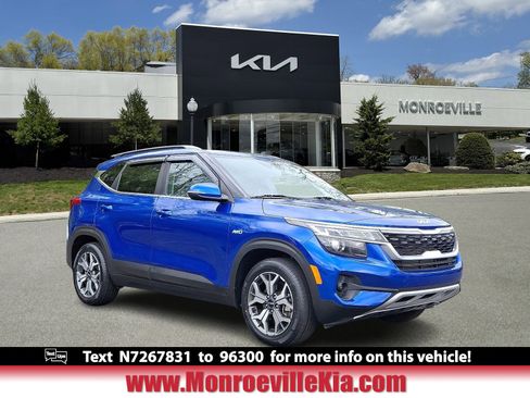 Certified 2022 Kia Seltos EX image 1