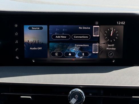 Used 2025 Nissan Murano SV image 8