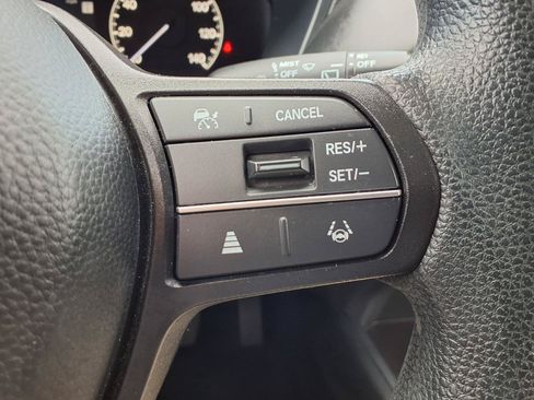 Used 2024 Honda HR-V LX image 15