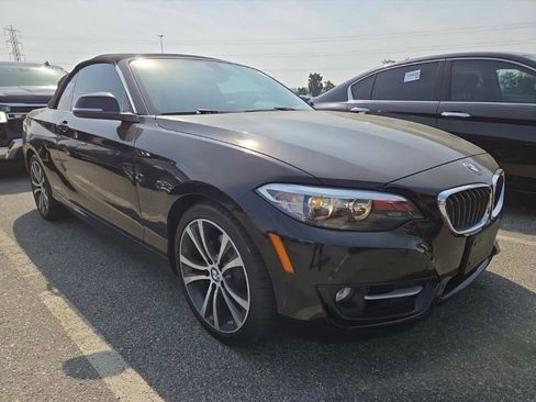 Used 2016 BMW 228i Convertible image 2
