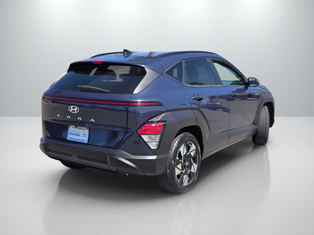 Used 2025 Hyundai Kona SEL FWD image 4