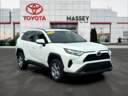 Used 2022 Toyota RAV4 XLE w/ Convenience Package AWD/4WD image 1