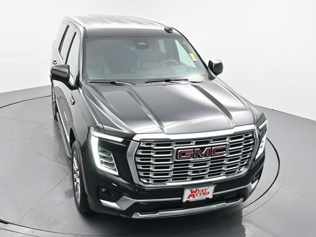 Used 2025 GMC Yukon Denali AWD/4WD image 6