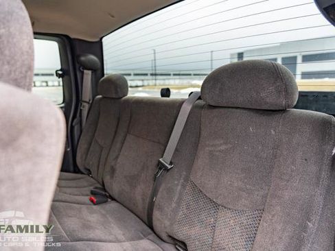 Used 2006 Chevrolet Silverado 2500 LT image 29