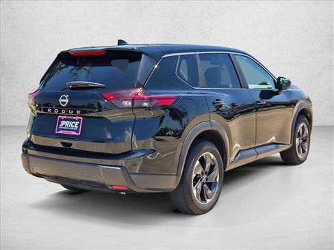 Used 2025 Nissan Rogue SV FWD image 5