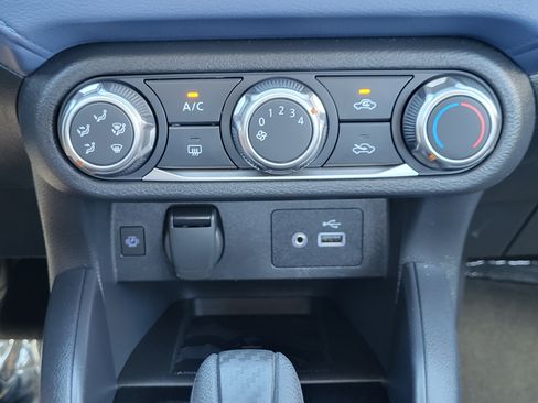 Certified 2024 Nissan Versa SV w/ Electronics Package FWD image 17