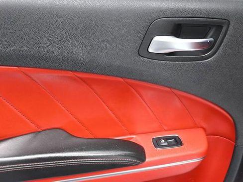 Used 2018 Dodge Charger R/T Scat Pack RWD image 15