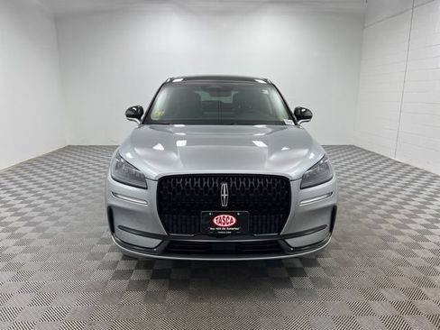 Used 2023 Lincoln Corsair AWD w/ Equipment Group 101A image 2