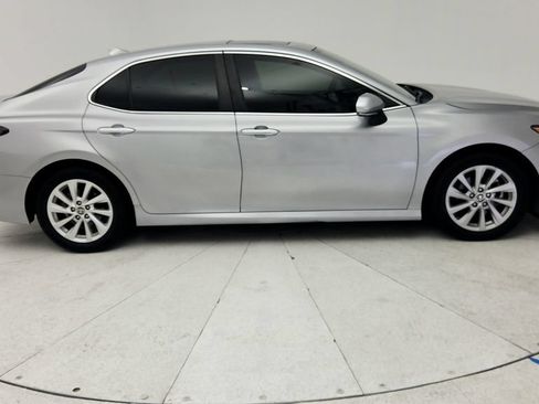 Used 2024 Toyota Camry LE w/ Convenience Package FWD image 9
