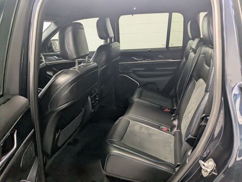 Used 2022 Jeep Grand Cherokee Trailhawk 4xe AWD/4WD image 22