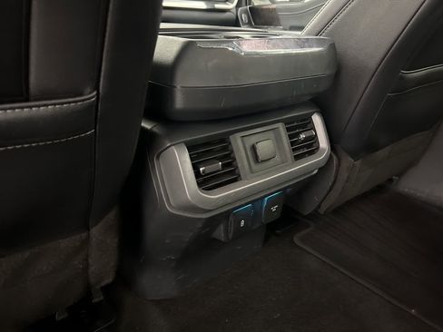 Used 2022 Ford F150 Lariat w/ Max Trailer Tow Package image 13