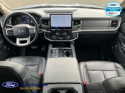 Used 2024 Ford Expedition XLT AWD/4WD image 3