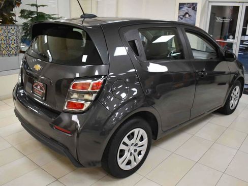 Used 2019 Chevrolet Sonic LT FWD image 4