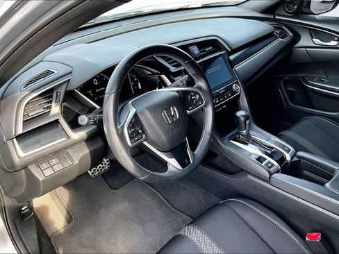 Used 2021 Honda Civic Sport image 16