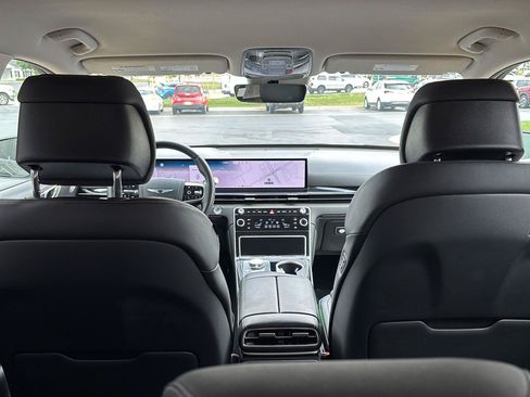 Used 2025 Genesis GV80 2.5T Standard AWD/4WD image 28
