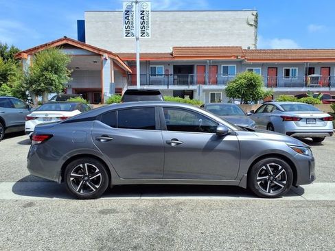 Used 2024 Nissan Sentra SV FWD image 23