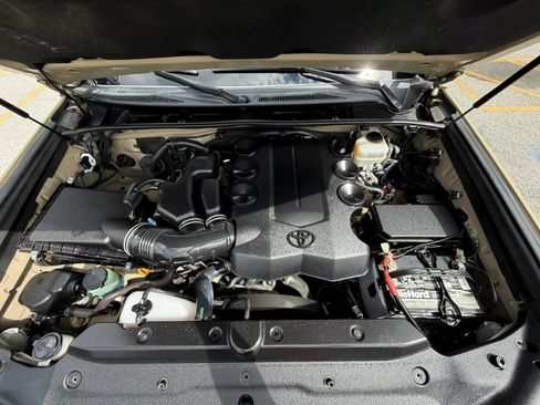 Used 2016 Toyota 4Runner TRD Pro AWD/4WD image 80