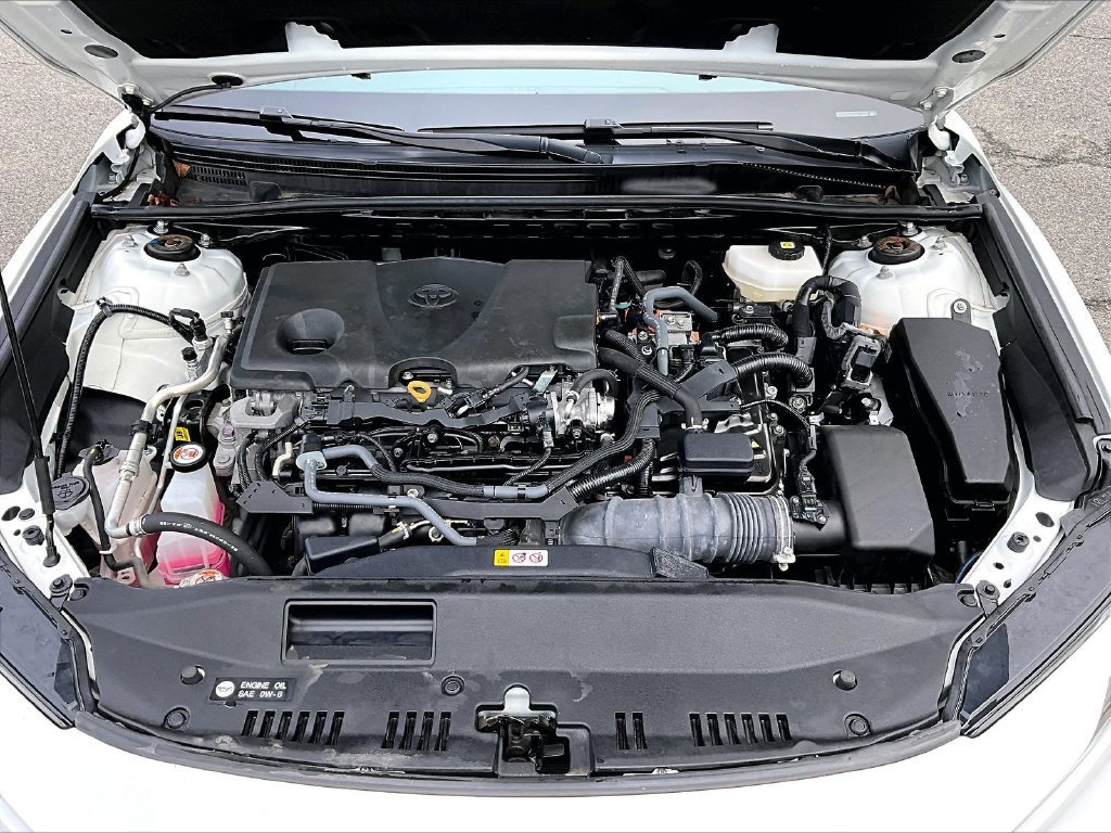 Used 2025 Toyota Camry SE FWD image 30