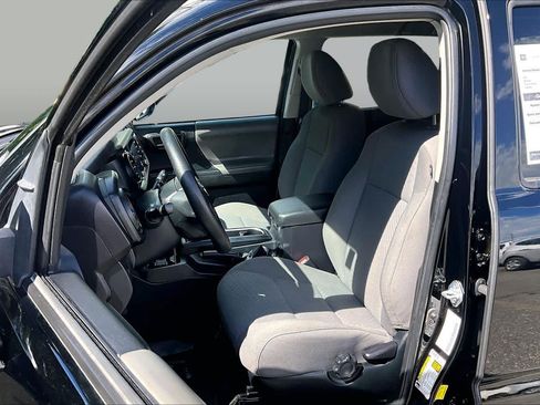 Certified 2023 Toyota Tacoma SR AWD/4WD image 9