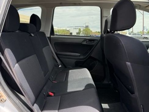 Used 2016 Subaru Forester 2.5i Premium w/ All-Weather Package AWD/4WD image 8