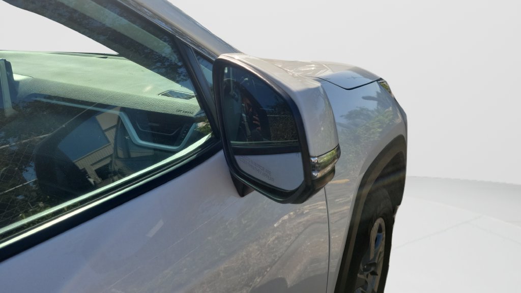 Used 2025 Toyota RAV4 XLE w/ Convenience Package FWD image 11