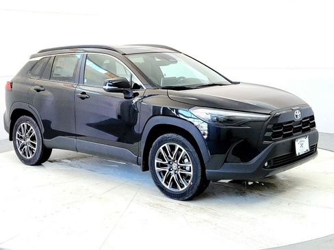 New 2026 Toyota Corolla Cross XLE image 7