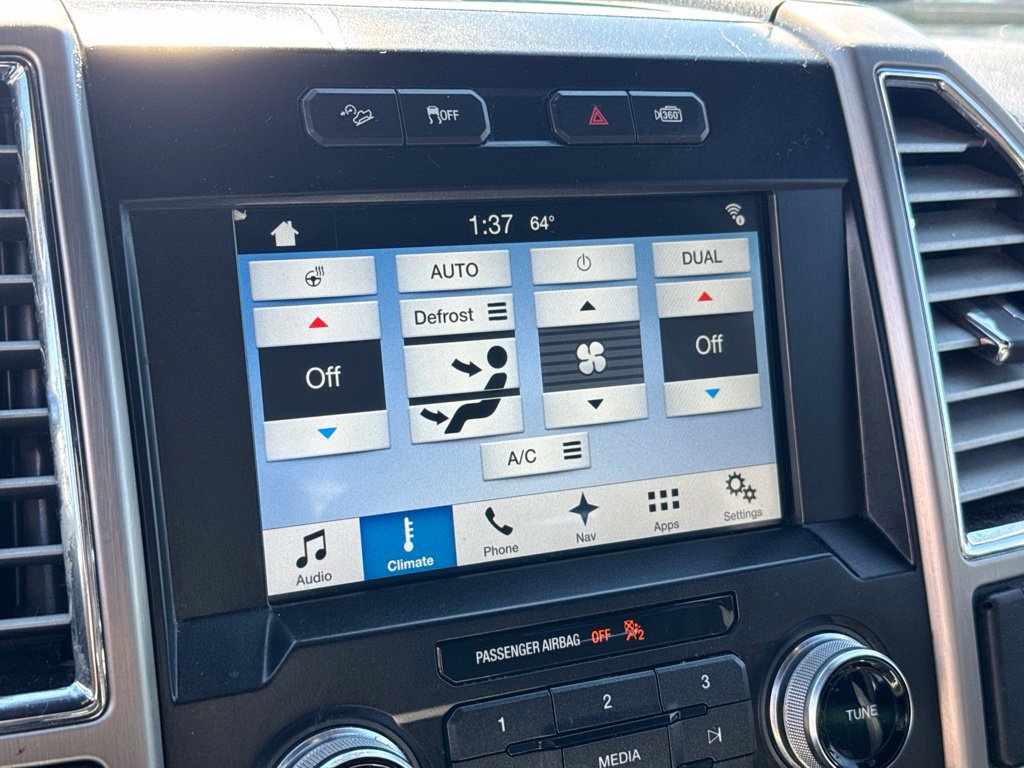 Used 2016 Ford F150 Platinum w/ Equipment Group 701A Luxury AWD/4WD image 21