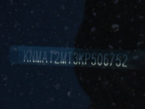 Used 2019 Nissan Rogue SV image 37