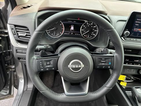 Certified 2023 Nissan Rogue SV w/ SV Premium B Package AWD/4WD image 17