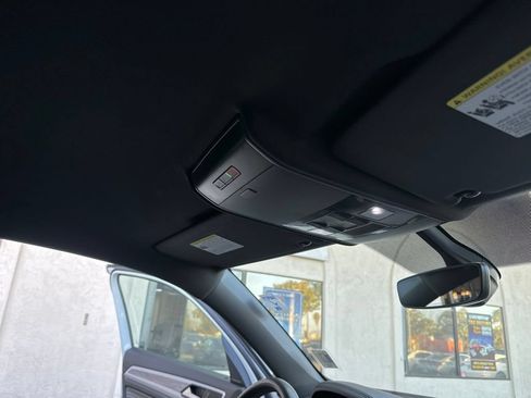 Used 2023 Volkswagen Atlas Cross Sport SE AWD/4WD image 23
