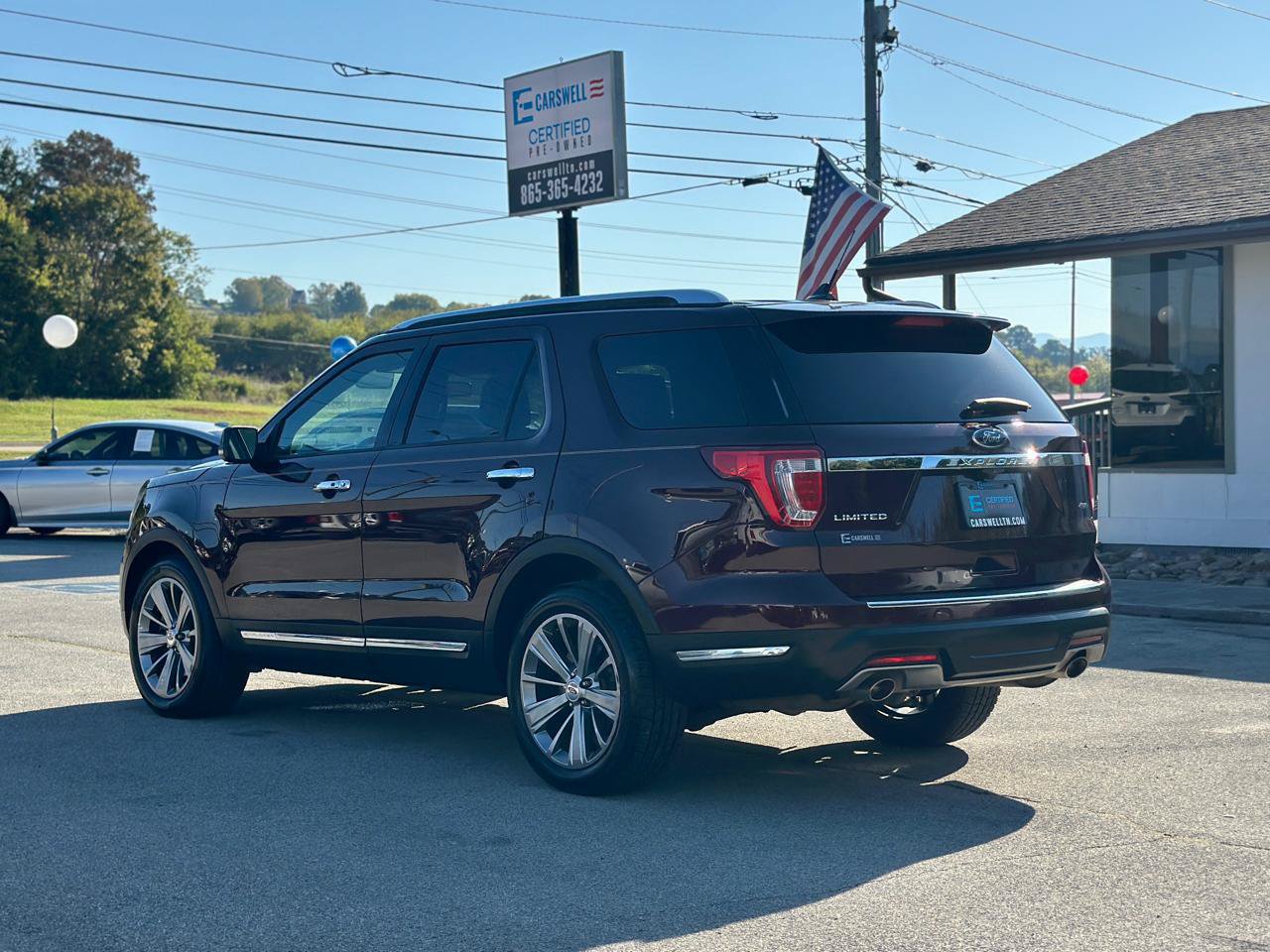 Used 2018 Ford Explorer Limited w/ Equipment Group 301A AWD/4WD image 6