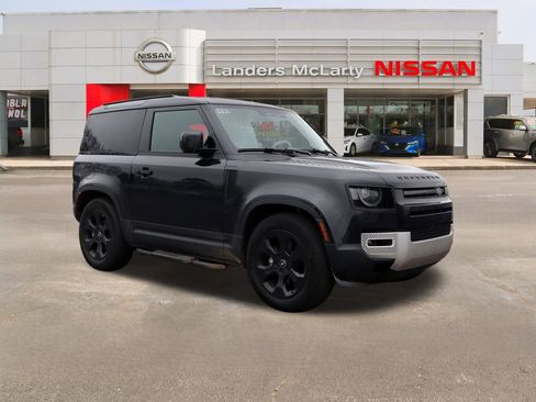 Used 2025 Land Rover Defender 90 S image 1