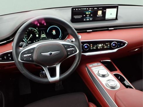 Used 2023 Genesis GV70 2.5T w/ Sport Prestige Package image 22