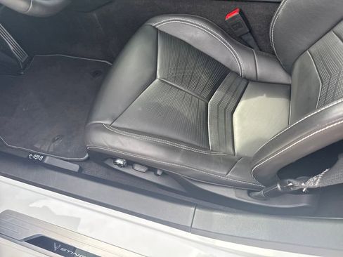 Used 2024 Chevrolet Corvette Stingray Premium Cpe w/ 3LT image 6