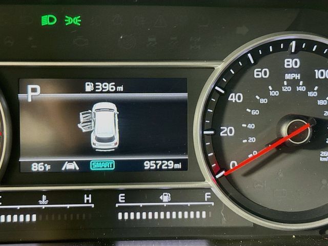 Used 2022 Kia Sorento LX FWD image 13