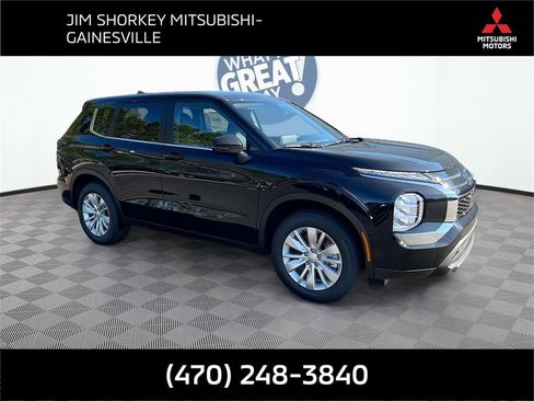 New 2025 Mitsubishi Outlander ES image 1