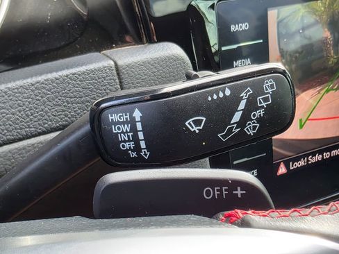 Used 2021 Volkswagen GTI SE image 46