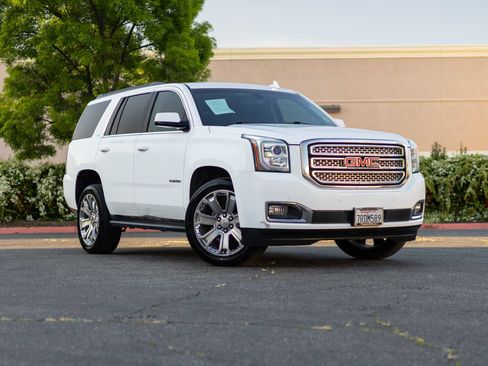 Used 2016 GMC Yukon SLE w/ Convenience Package image 1