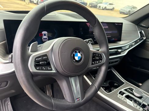 Certified 2025 BMW X5 xDrive40i w/ M Sport Package AWD/4WD image 17