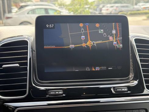 Used 2018 Mercedes-Benz GLE 350 image 25