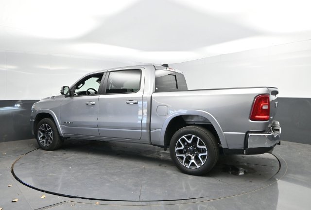 Used 2026 RAM 1500 Laramie AWD/4WD image 9