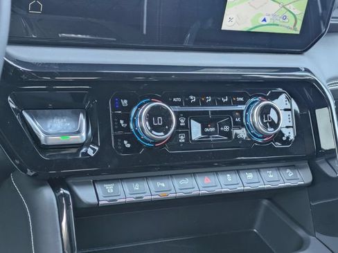 New 2026 GMC Sierra 2500 AT4X w/ AT4X AEV Edition AWD/4WD image 23
