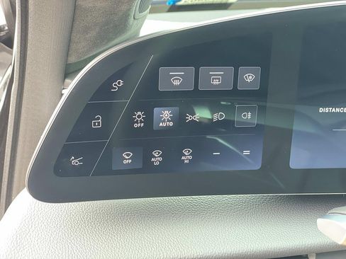 Used 2025 Lucid Air Touring AWD/4WD image 21