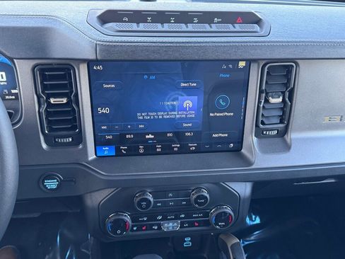 New 2025 Ford Bronco Badlands image 32