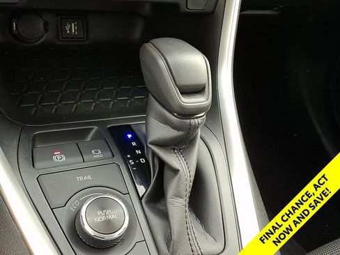 Certified 2025 Toyota RAV4 LE AWD/4WD image 18