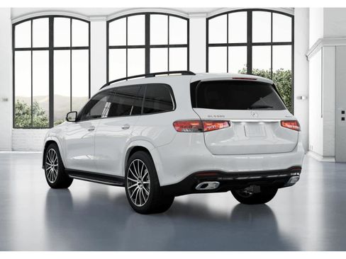 New 2026 Mercedes-Benz GLS 580 4MATIC image 40